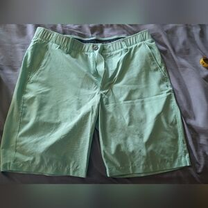 Under Armour Golf Shorts - Size 36 Waist